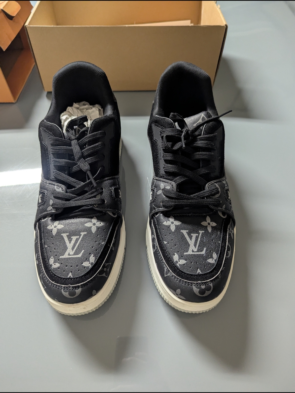 Louis Vuitton Black & Cream Monogram Low-Top Lace-Up Sneakers - Picture 2 of 9